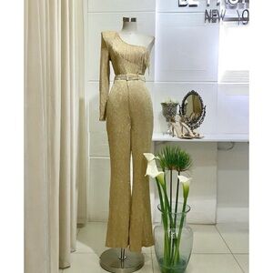 Elegant Gold One-Shoulder Jumpsuit